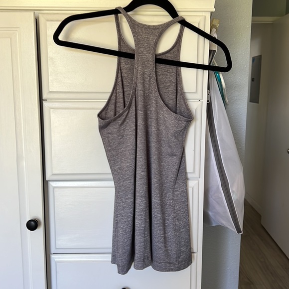 Lululemon high neck tank - Picture 2 of 5